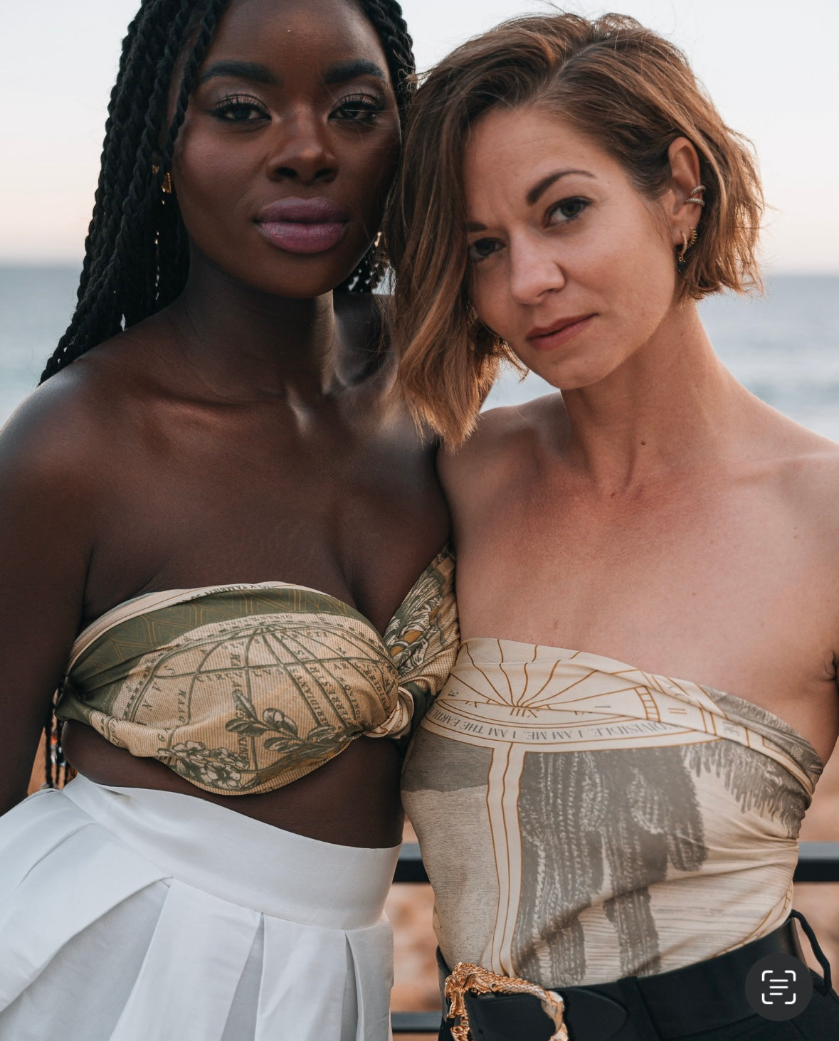 Silk scarf Alma Salvaje