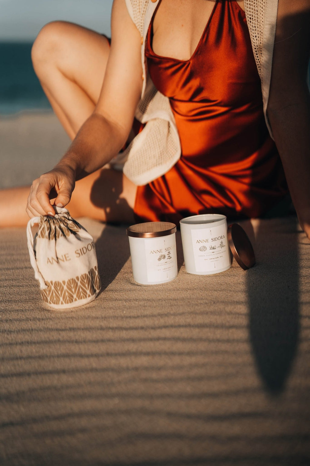 Amber, Clove & Sandalwood Candle - Anne Sidora Unique Poetic gift boutique in Los Cabos