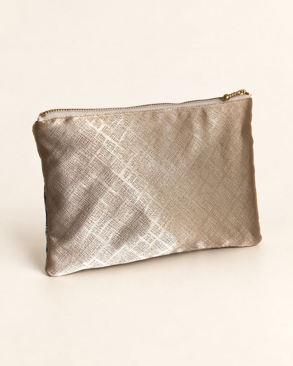 Camelia pouch Green by Anne Sidora, gold back