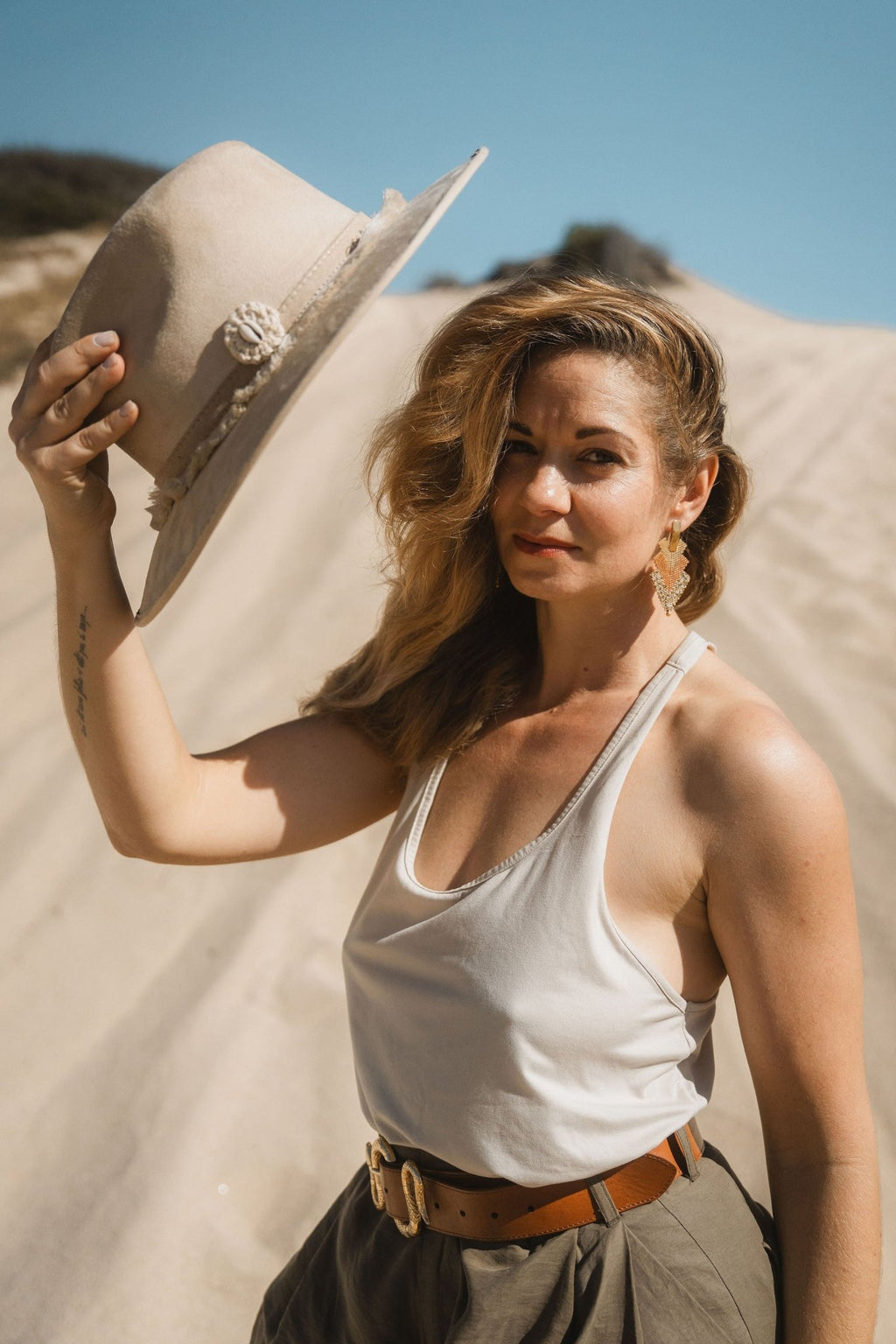 Golden Hour Arrow Earrings - Anne Sidora Unique Poetic gift boutique in Los Cabos