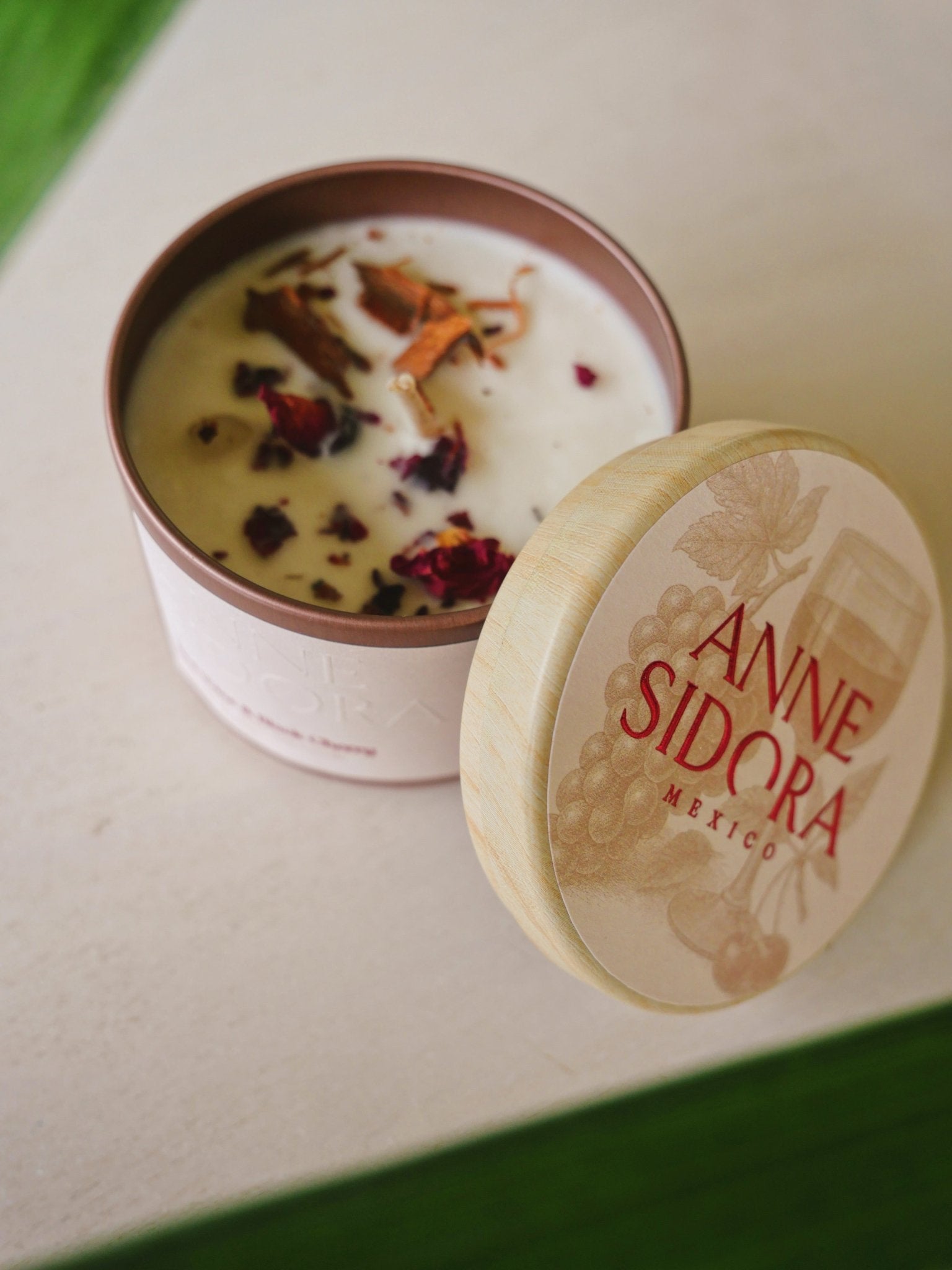Red Wine & Black Cherry Candle - Anne Sidora Unique Poetic gift boutique in Los Cabos