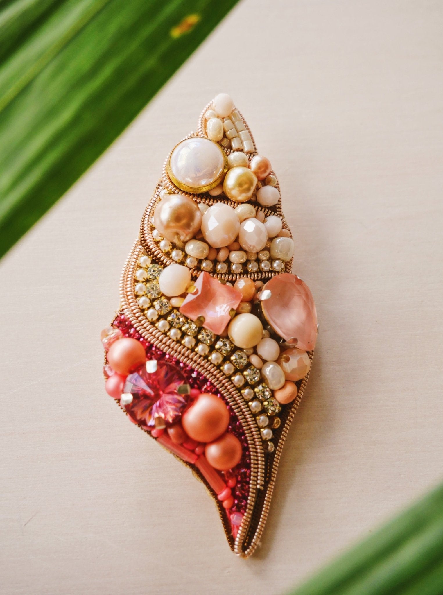 Sea Shell Brooch - Anne Sidora Unique Poetic gift boutique in Los Cabos