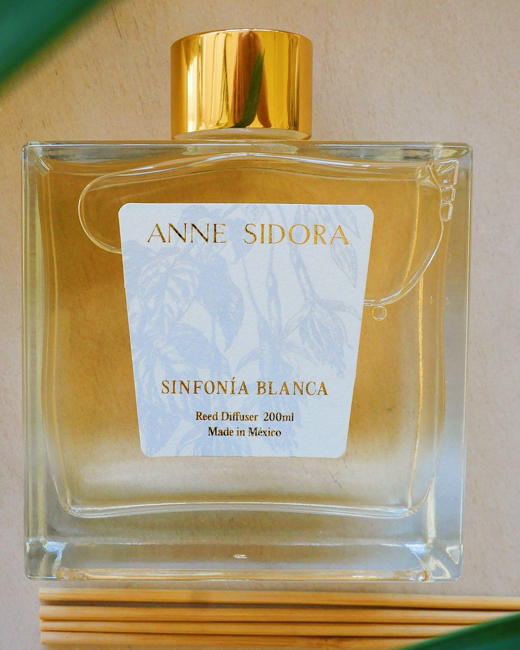Sinfonía Blanca - Reed Diffusor - Anne Sidora Unique Poetic gift boutique in Los Cabos