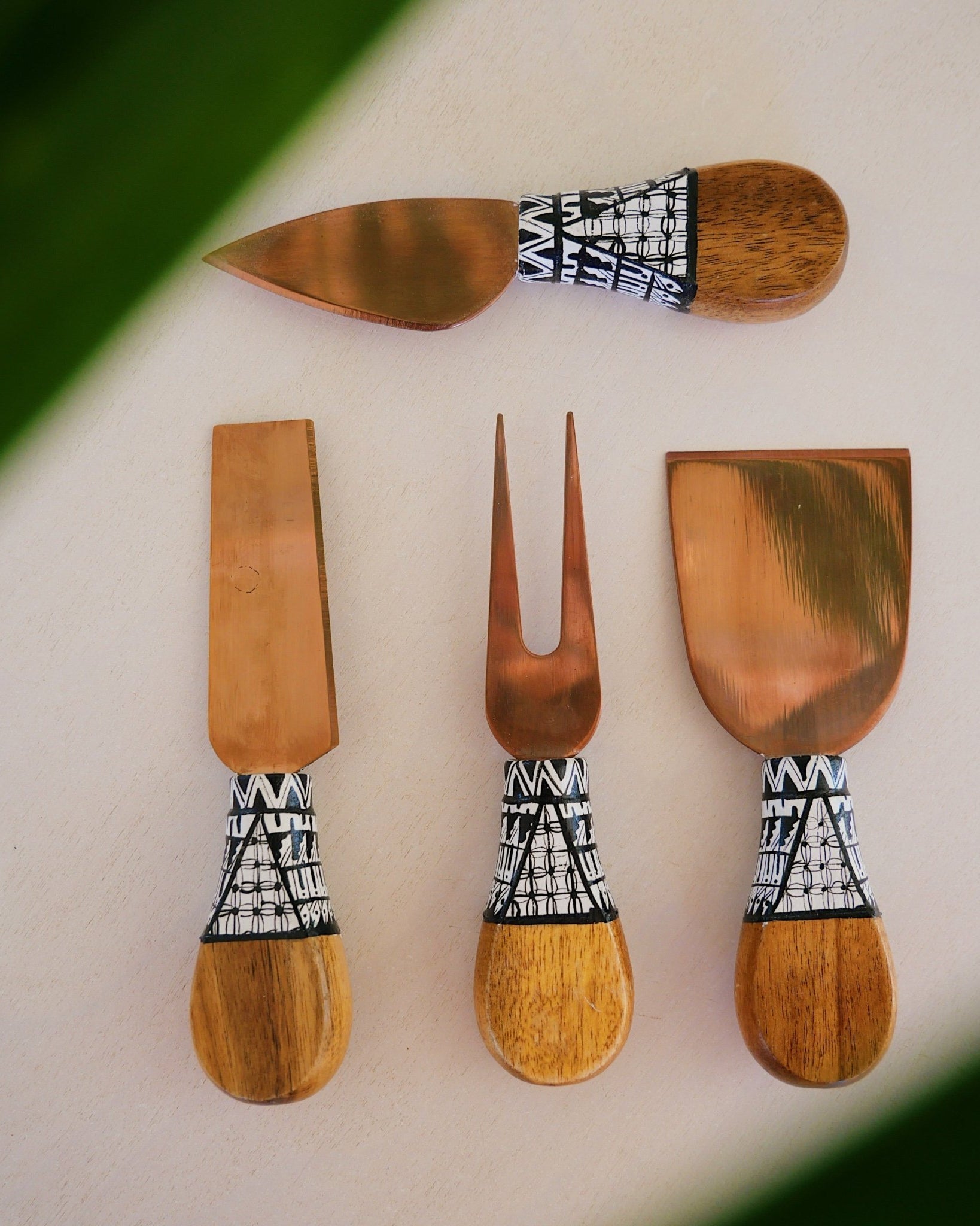 Utensil Set in Mayan Walnut - Anne Sidora Unique Poetic gift boutique in Los Cabos