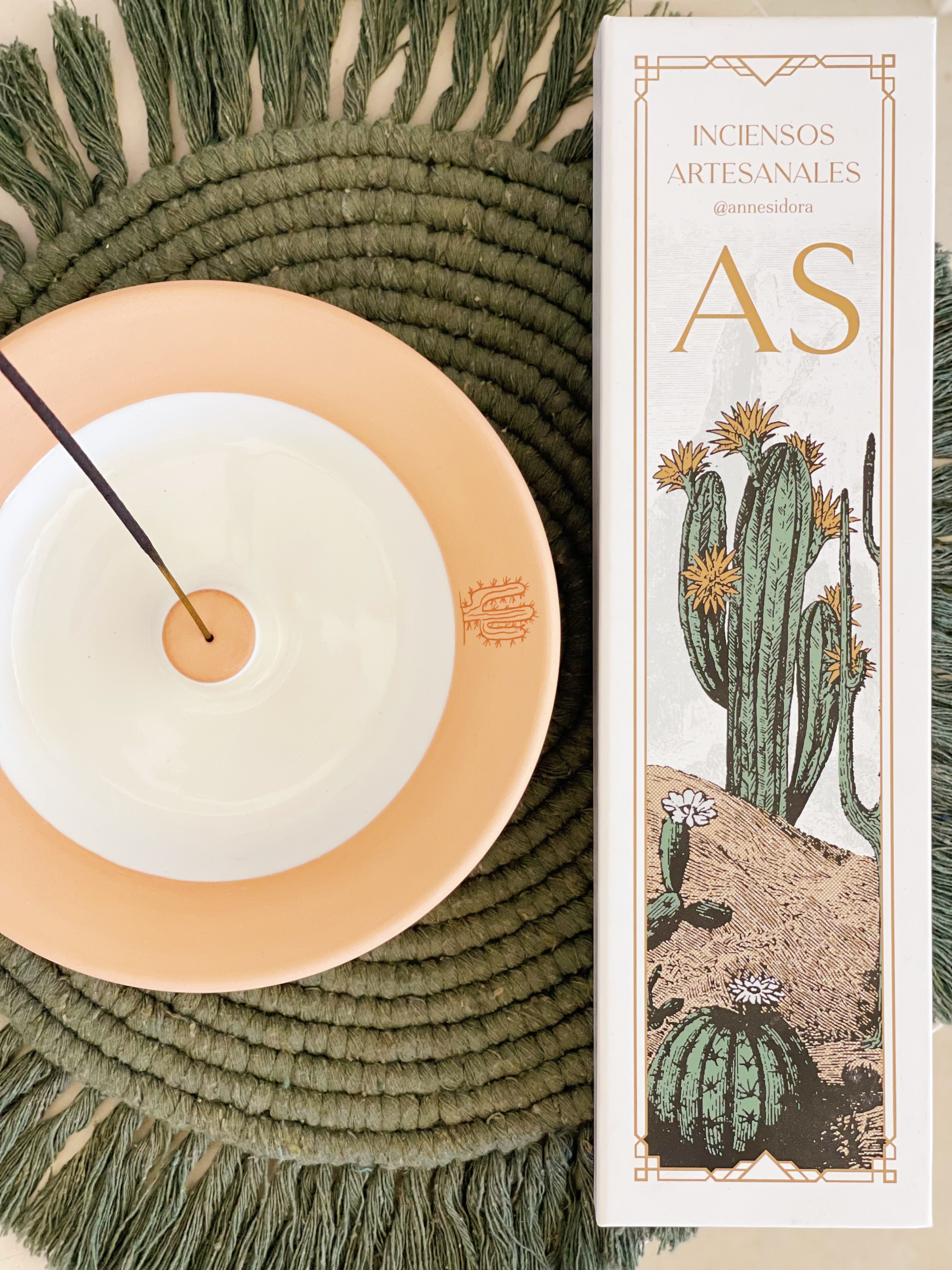 Cactus incense holder in beige with incense box